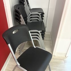 Plastic Stackable Chairs 