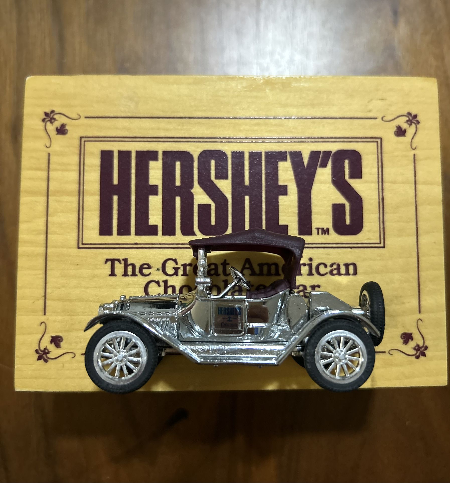 Hershey's Chocolate 1914 Chevrolet Roadster Vehicle in Collectible Wood Box