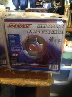 Seat mounts for boats