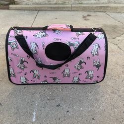 Cat carrier in excellent condition
