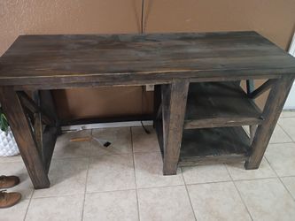 Wood table docor