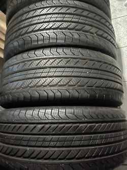 Tengo 2 llantas 245/45R19 102H CONTINENTAL PROCONTACT GX SSR MOE