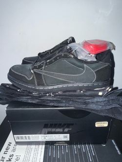 Jordan 1 low Travis Scott black phantom DS size 8