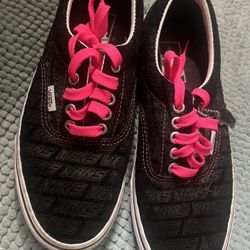Mens 7/Womens 8.5-9 Vans 
