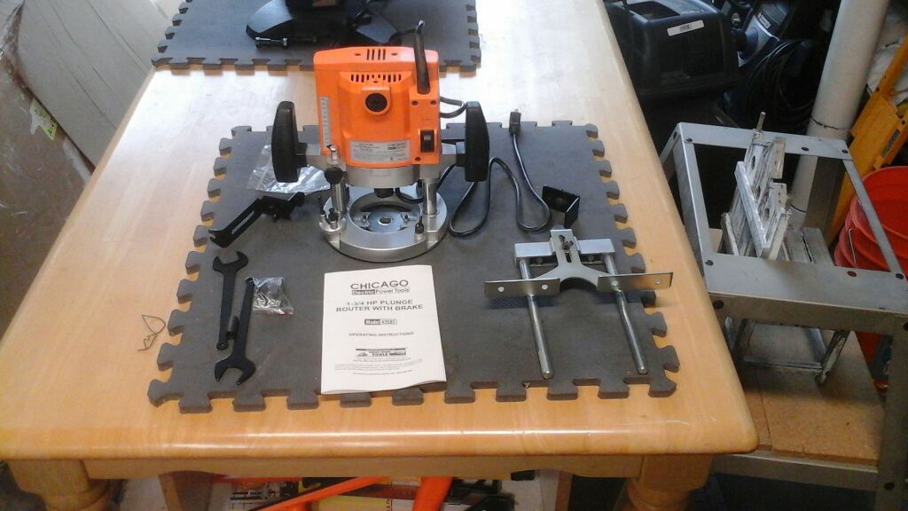 Harbor Freight 1 3/4 hp Plunge Router