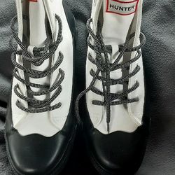 HUNTER**UNISEX * RAIN BOOT'S** Sz (MEN'S  9 ) ( WOMEN'S  11)