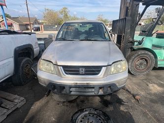 Parting out 2001 Honda CRV 4WD parts only