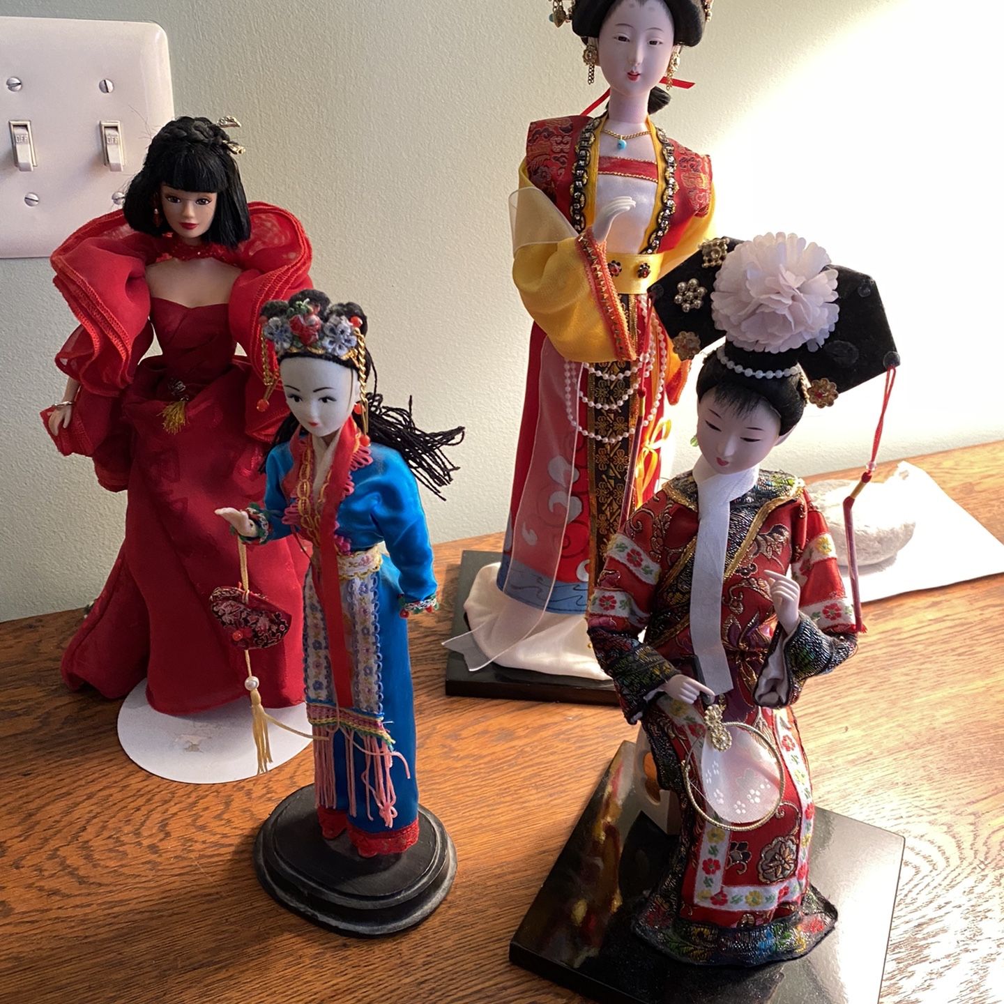 Chinese Dolls