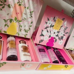 Bath & Body Works  Mother’s Day Gift Sets 🌸🩷pick Up In West Lancaster. $29 A Set . Pick Up in West Lancaster. Messege me on your way please.