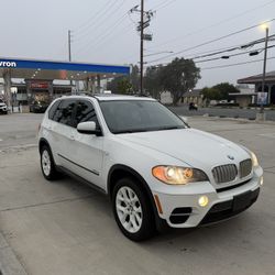 2011 X5 50i 