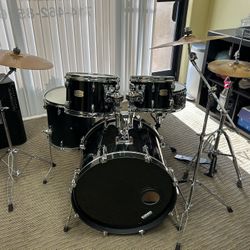 Yamaha Stage Custom Mix Drum Set Cymbals and Hardware Included
