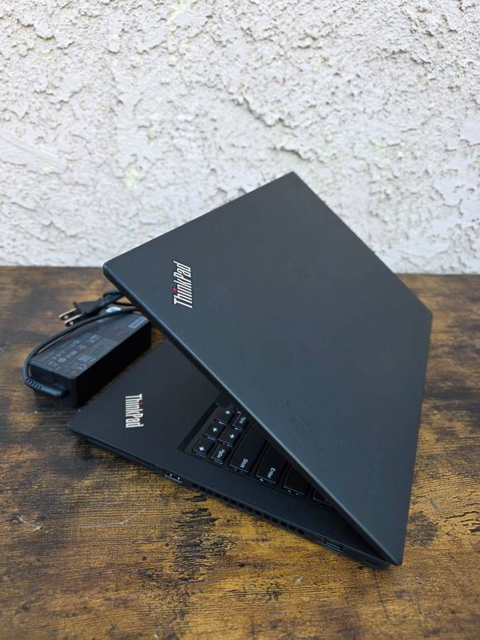 Lenovo Thinkpad, windows 11, 32 GB Ram, i7, 512 GB Storage - $360