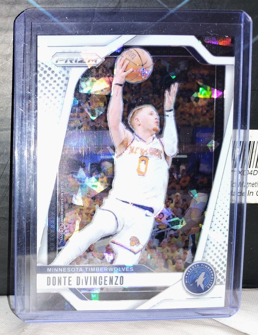 Donte Divincenzo White Prizm /35