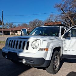 2014 JEEP PATRIOT (NEED GONE ASAP)