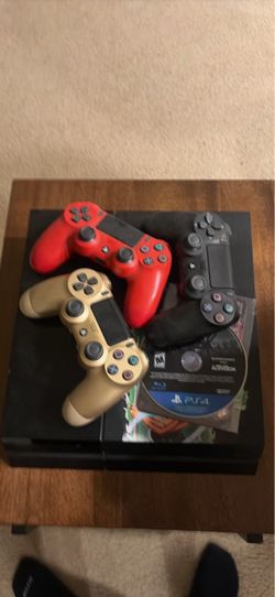 PS4 Console with 3 Controllers