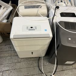 From 22 to 70 pints Dehumidifiers 