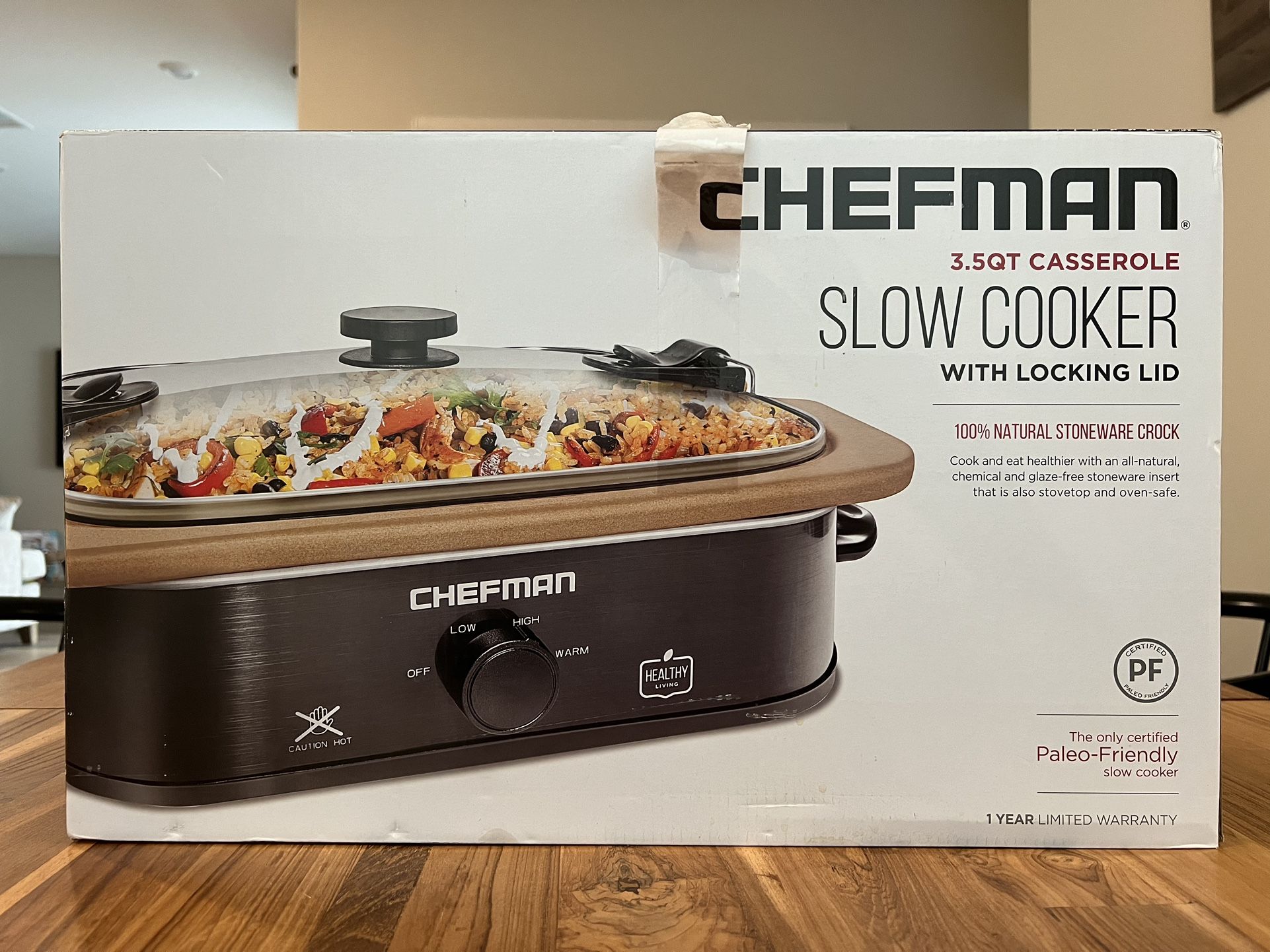 Chefman Casserole Slow Cooker with Locking Lid, Stoneware Crock Stovetop, Oven and Dishwasher Safe, Quart, 3.5 Qt. Natural Insert