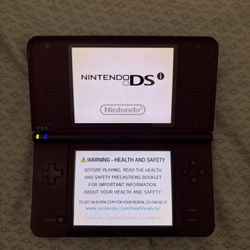 Nintendo Dsi XL