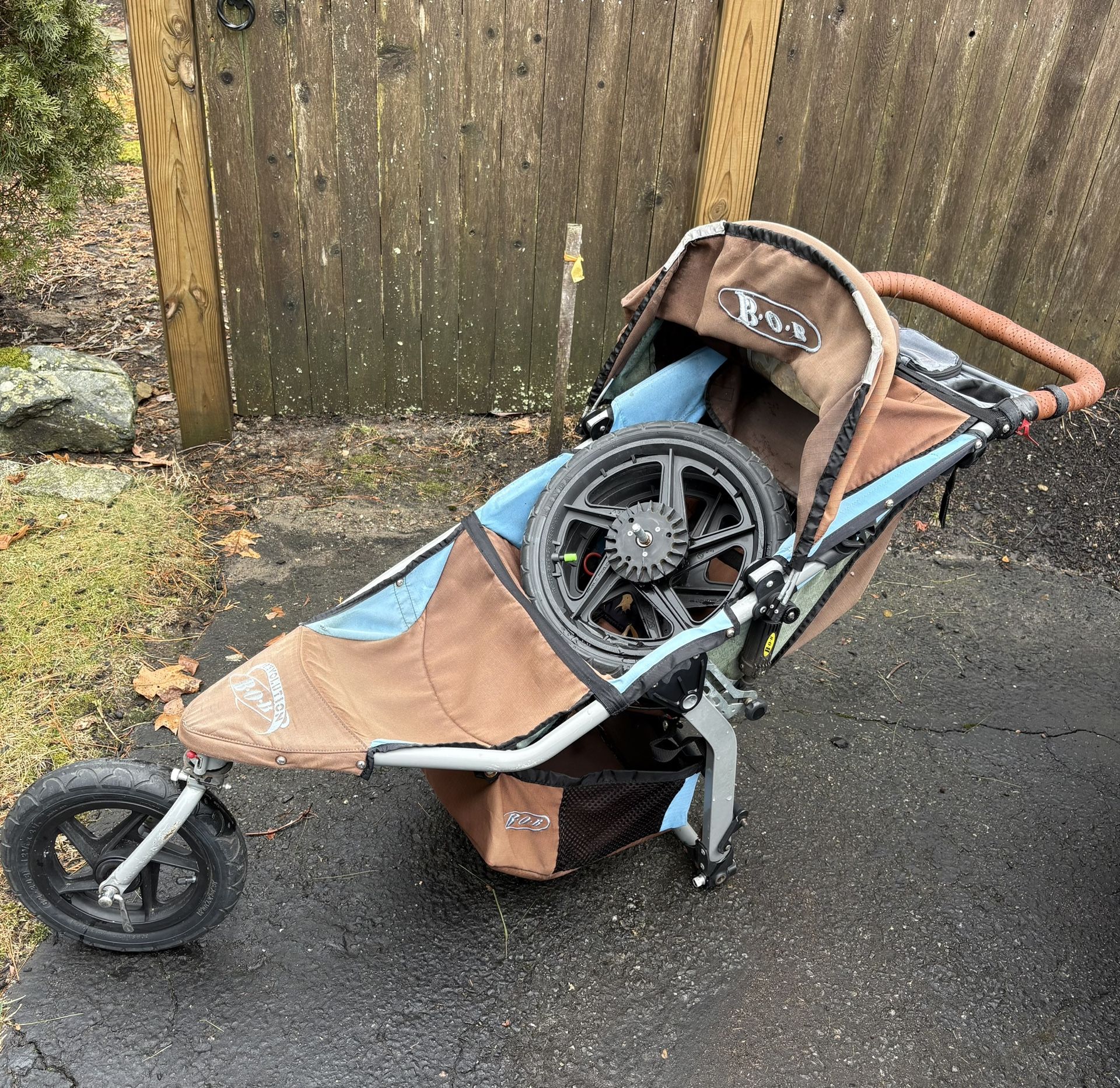 BOB Revolution Jogging Stroller