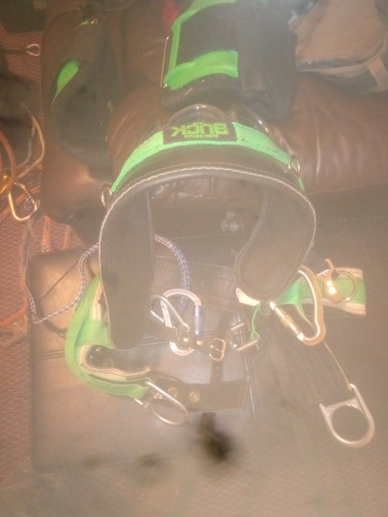 Buckingham Tree Climbing Saddle With Butt Sling Harness