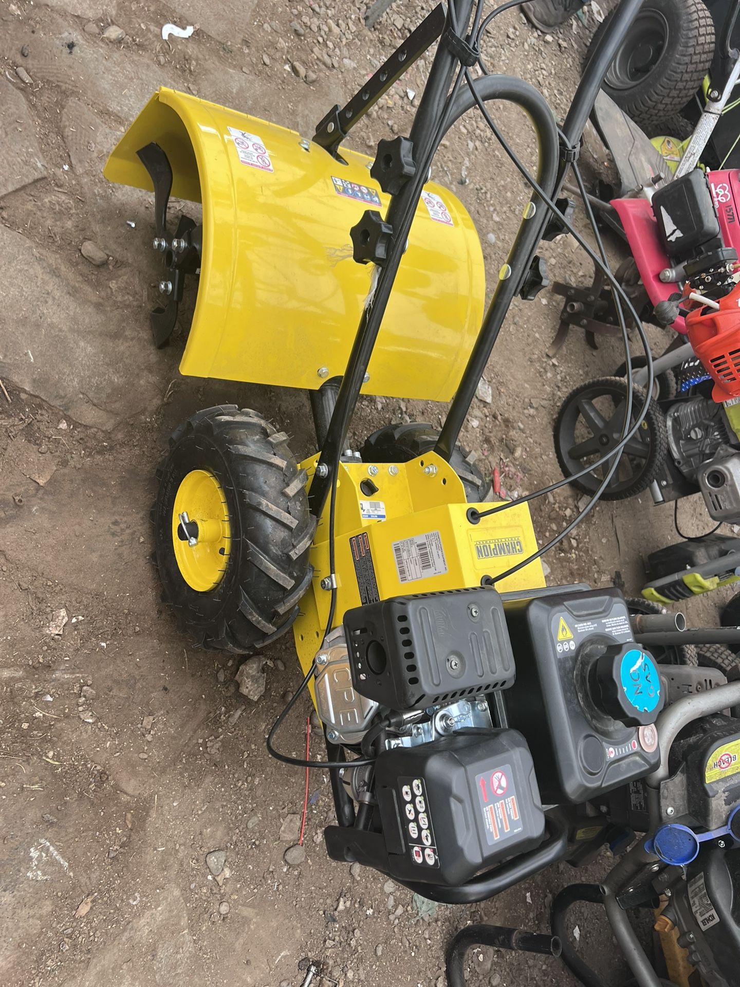Champion Power Equipment 19 in. 212cc 4-Stroke Gas Garden Counter Rotating Rear Tine Tiller with Self-Propelled Agricultural Tires