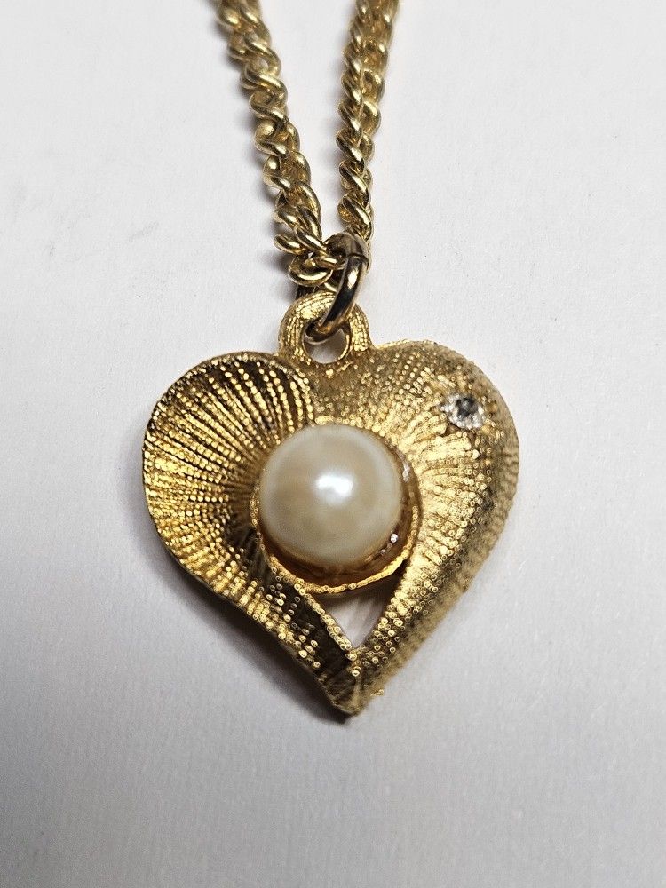 Gold Heart Pendant Necklace With Cultured Pearl & Diamond Rhinestone