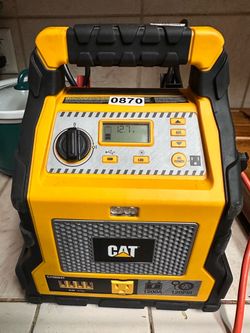 CAT CJ1000DXT Jump Starter Power Station