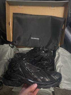 Balenciaga runners