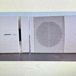 Bose Outdoor Model 100 Speakers Off White 