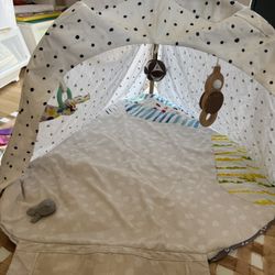 Lovevery Play Gym 