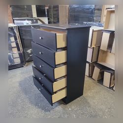 Five drawers dresser with rails