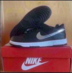 Nike Dunk Low GS Black/Chrome-Iron Grey-White Size 7y/8.5w Brand New