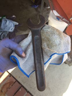 Old 5/8 open ended one sided wrench