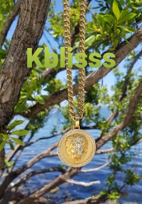 14k Gold Plated Miami Cuban Link Chain W Pendant... Available For Pick Up Or Delivery