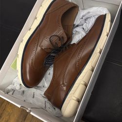 Size 9 Men’s Sonoma Dress Shoe 