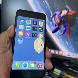 iPhone 7-32Gb For AT&T $50