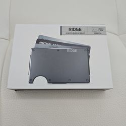 RIDGE Slim RFID Blocking Wallet + Money Clip - Gun Metal