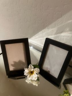 2 Dark gray picture frames