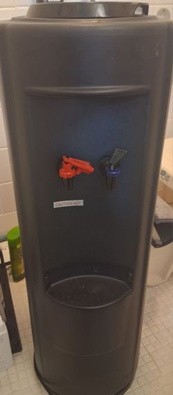 Water cooler