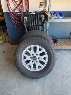 4 Toyota OEM Wheels and tires