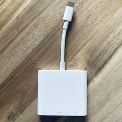 Apple USB-C VGA Multiport Adapter