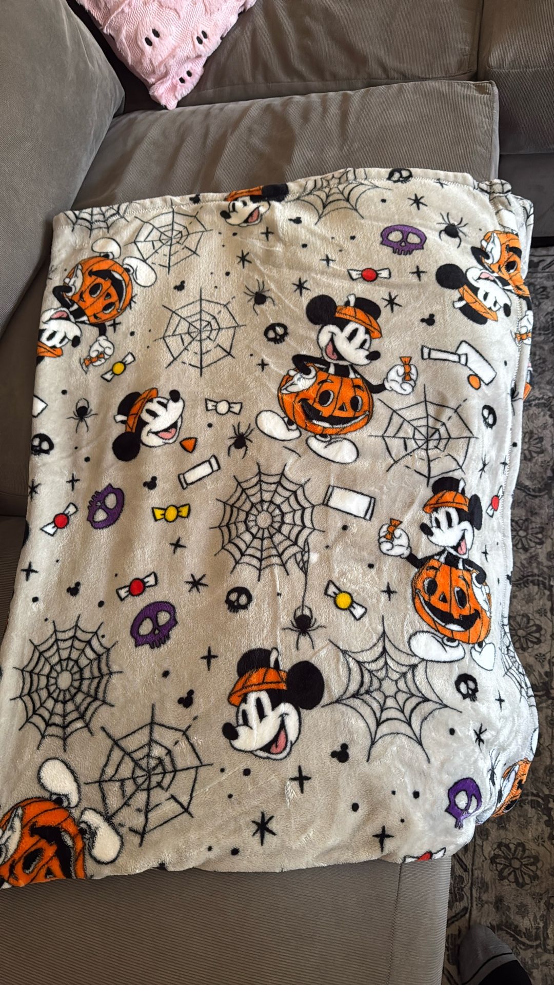 Mickey Halloween Blanket