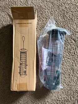 Green Metal Mesh Squirrel Proof Bird Feeder