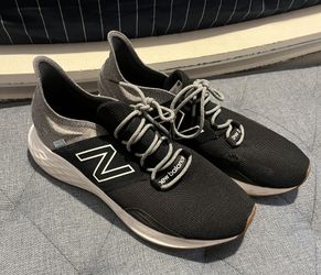 Men’s Size 12 Tennis Shoes