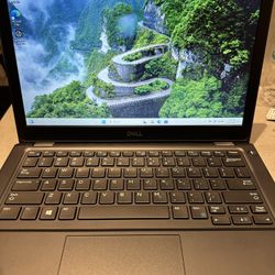 Dell Latitude 5290 12.5 Inch laptop (not 2 in 1 version)