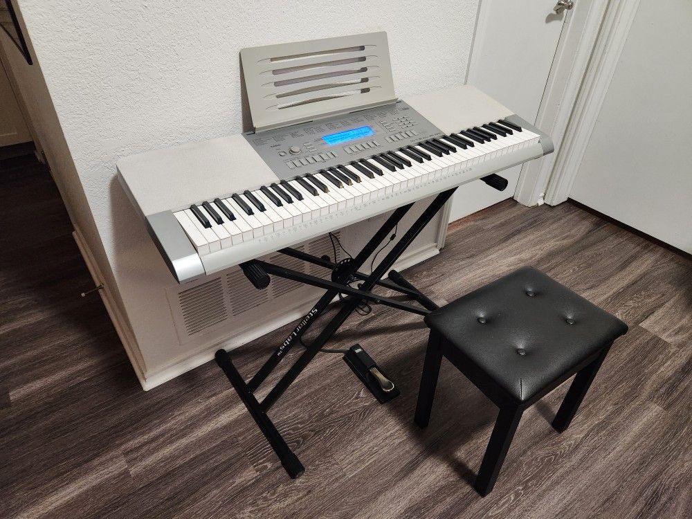 Casio WK-225 Keyboard Piano Set