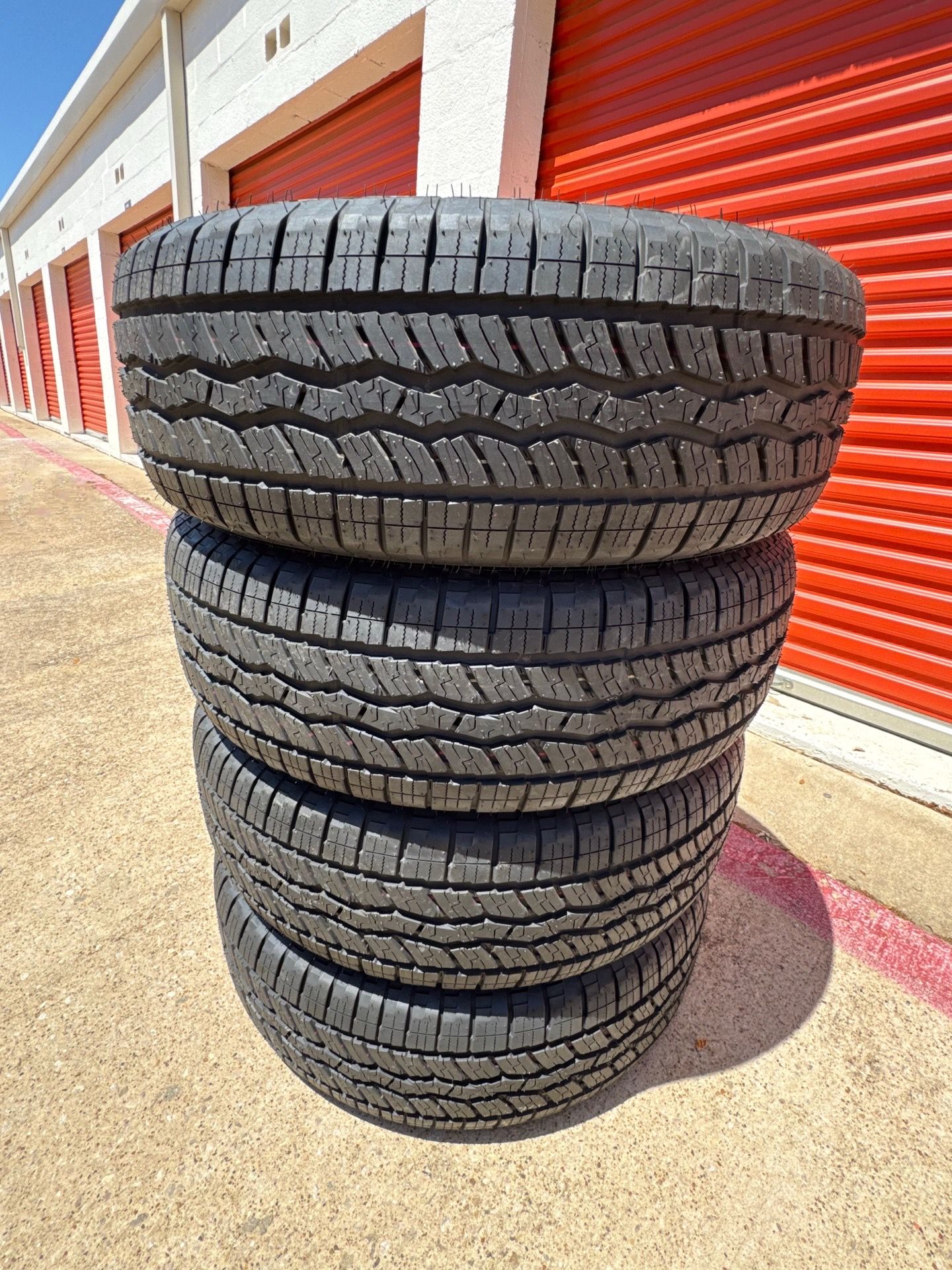 265/60R20 Falken Wildpeak AT Tires Brand New Chevy Gmc Llantas 20"