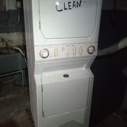 Maytag Neptune Washer/dryer Combination 