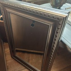 BRAND N E W BATHROOM CABINET WITH Glass Shelves 