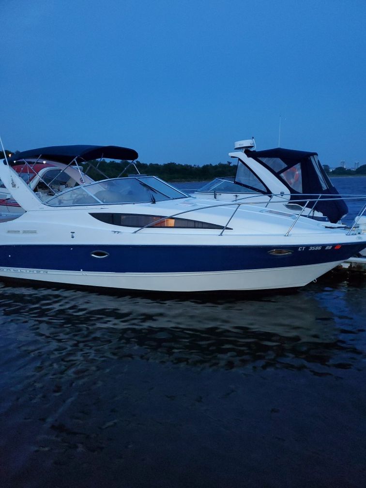 2005 Bayliner 285